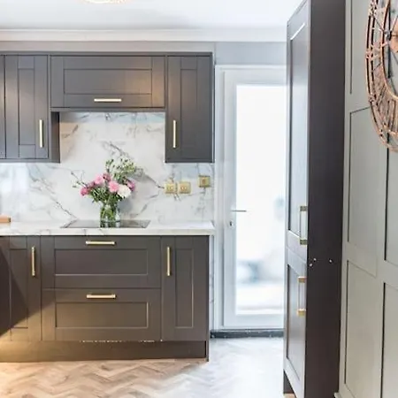 Luxury Townhouse In Ferienhaus *