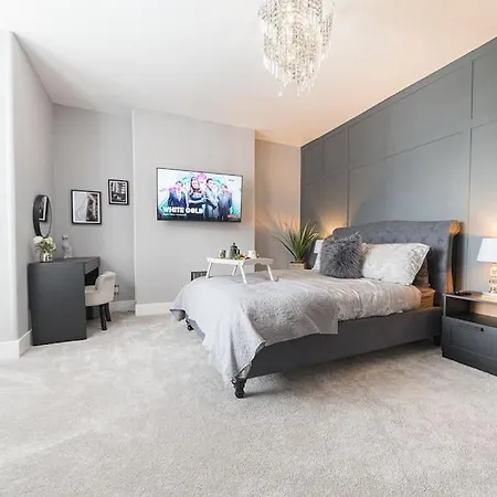 Luxury Townhouse In Ferienhaus Workington