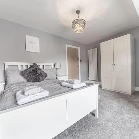 Ferienhaus Luxury Townhouse In *