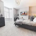 Luxury Townhouse In Workington