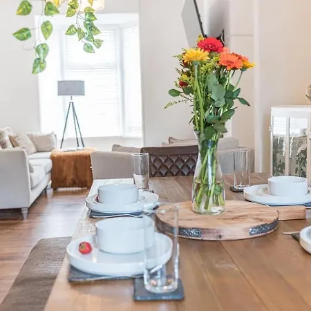 Luxury Townhouse In