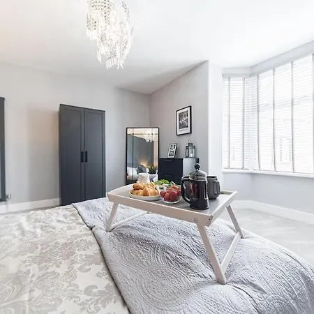 Luxury Townhouse In Workington