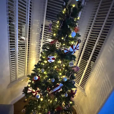 Luxury Townhouse In Semesterbostad